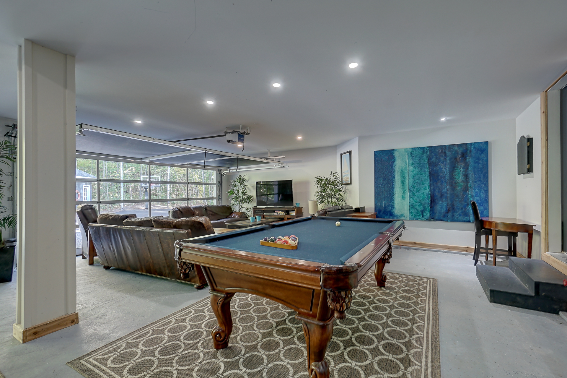 1077 Shennamere-55 1077 Shennamere 55