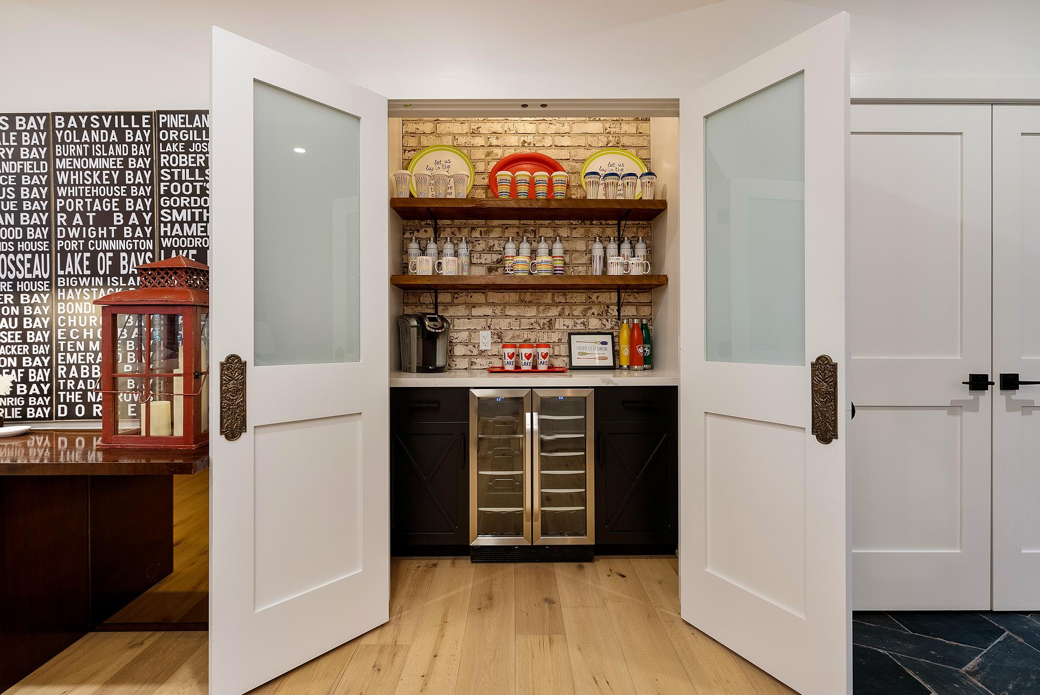 020-1119BeaumontFarmRd-INT-FULL MAI Dream Developments pantry