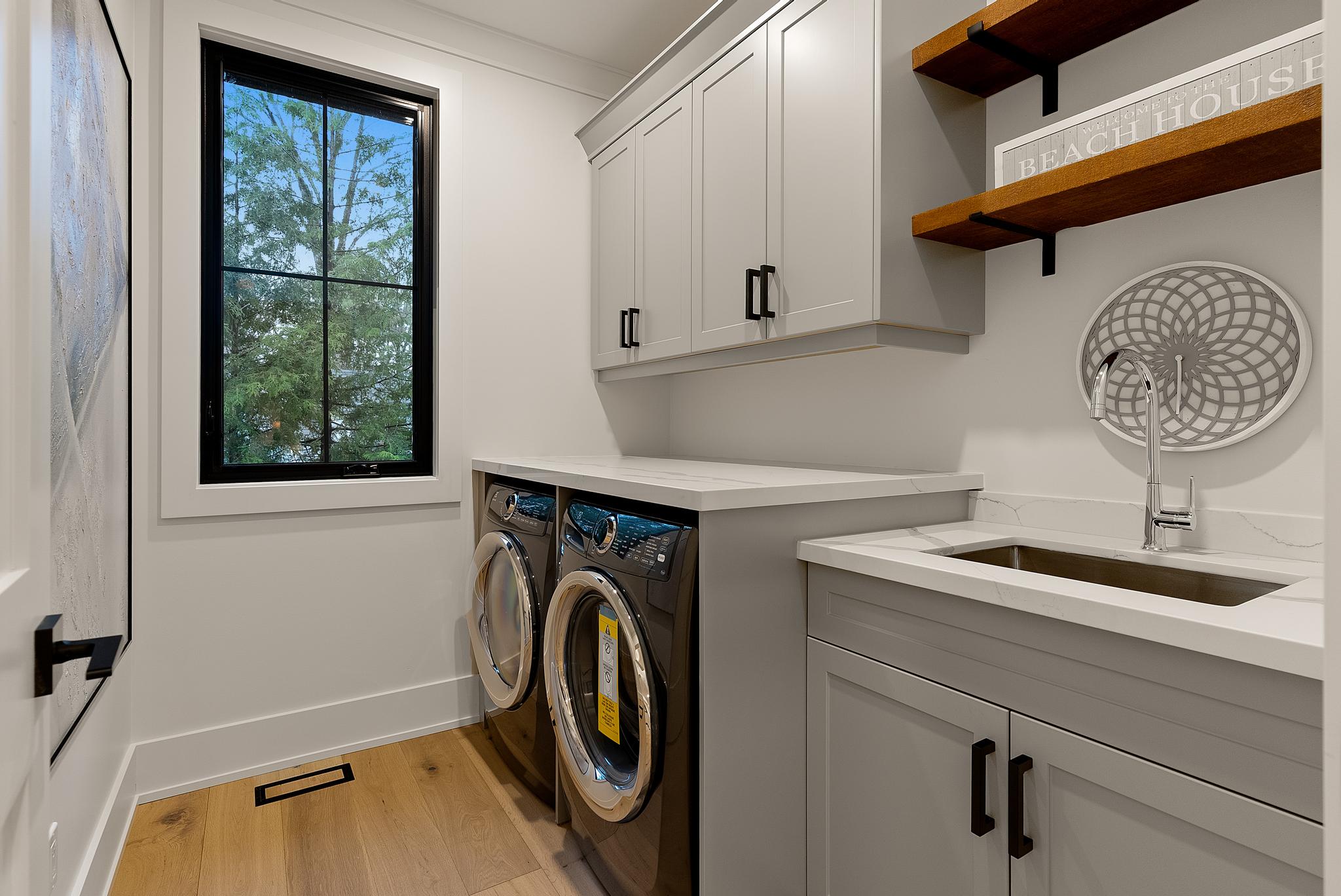 048-1119BeaumontFarmRd-INT-FULL MAI Dream Developments laundry room